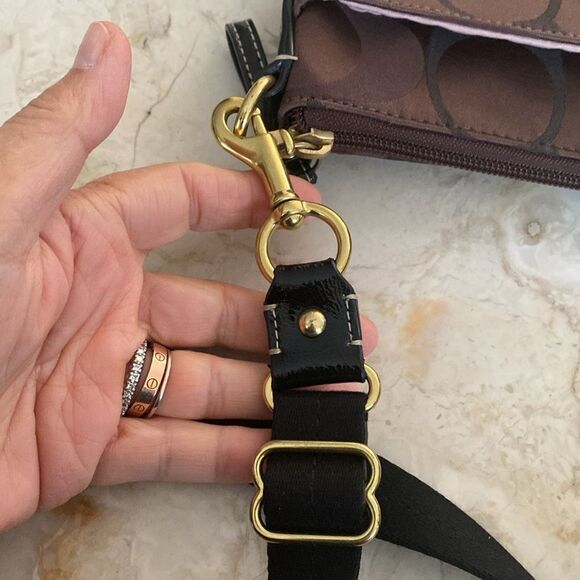 Coach Black/Aubergine Brown Signature Canvas Swingpack Adjustable Crossbody Bag - Picture 15 of 17